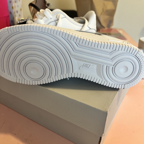 NIKE AF1 - Picture 3 of 5